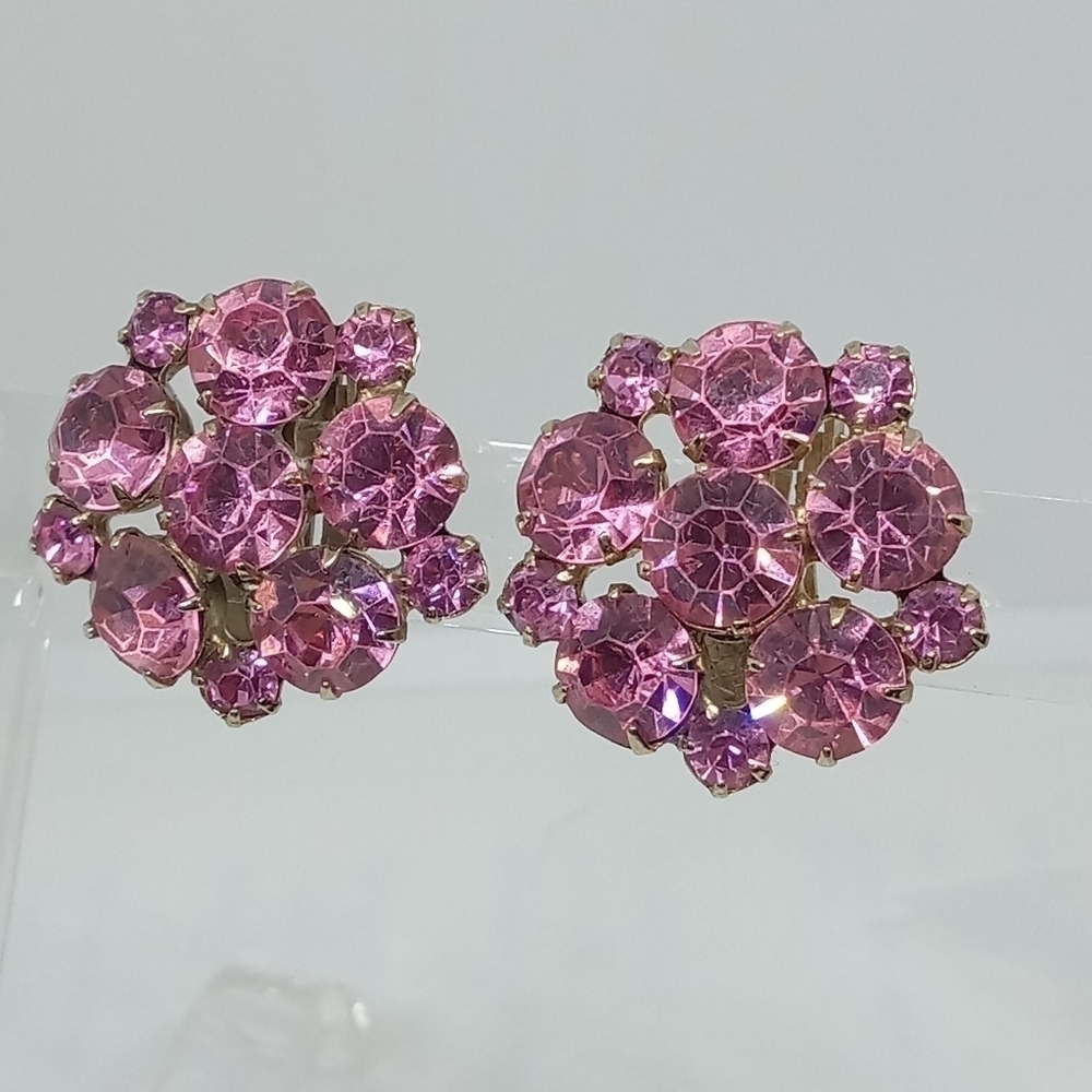* vintage Hot Pink rhinestones cluster clip on earrings